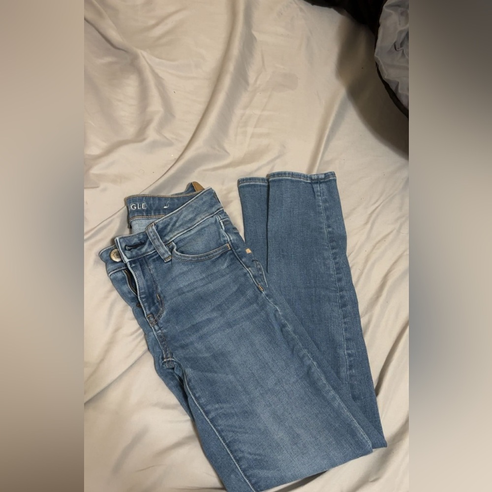 American Eagle Outfitters Light Blue Skinny Jeans